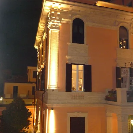 My Bed Vatican Museum 4*